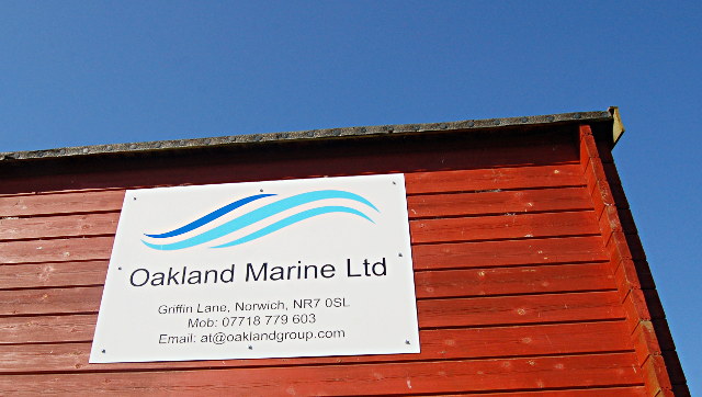 oakland marine sign